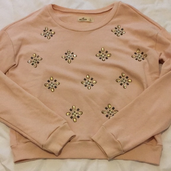 Donating 10/14❗️LAST CHANCE❗️Hollister Sweatshirt - Picture 3 of 4